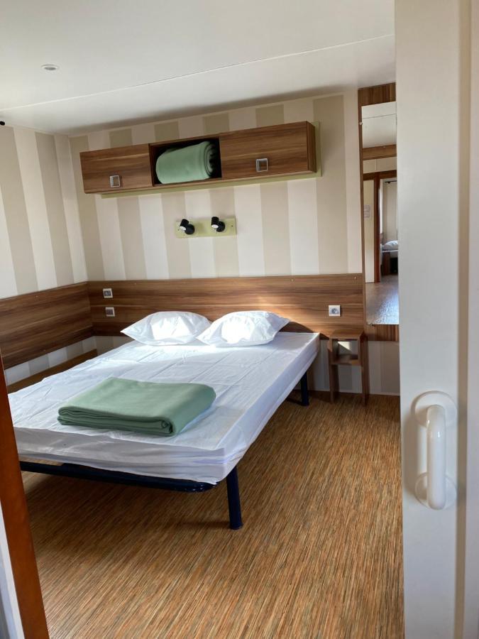 Camping De Contrexéville Eksteriør billede